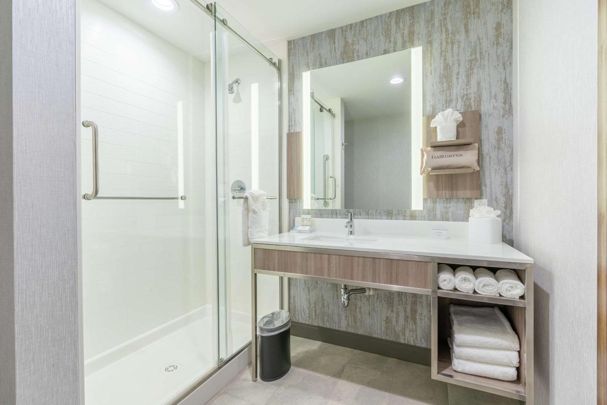 Hilton Garden Inn Wichita Downtown, Ks Εξωτερικό φωτογραφία